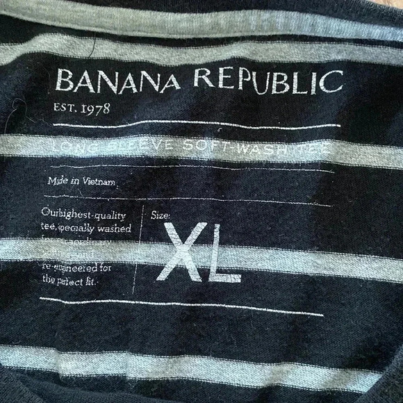 Banana Republic Long-Sleeve Soft-Wash Tee XL - Picture 3 of 4